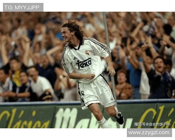 皇马足球2号球星高清动感图片展现足球场上无与伦比的风采 皇马足球2号球星高清动感图片展现足球场上无与伦比的风采